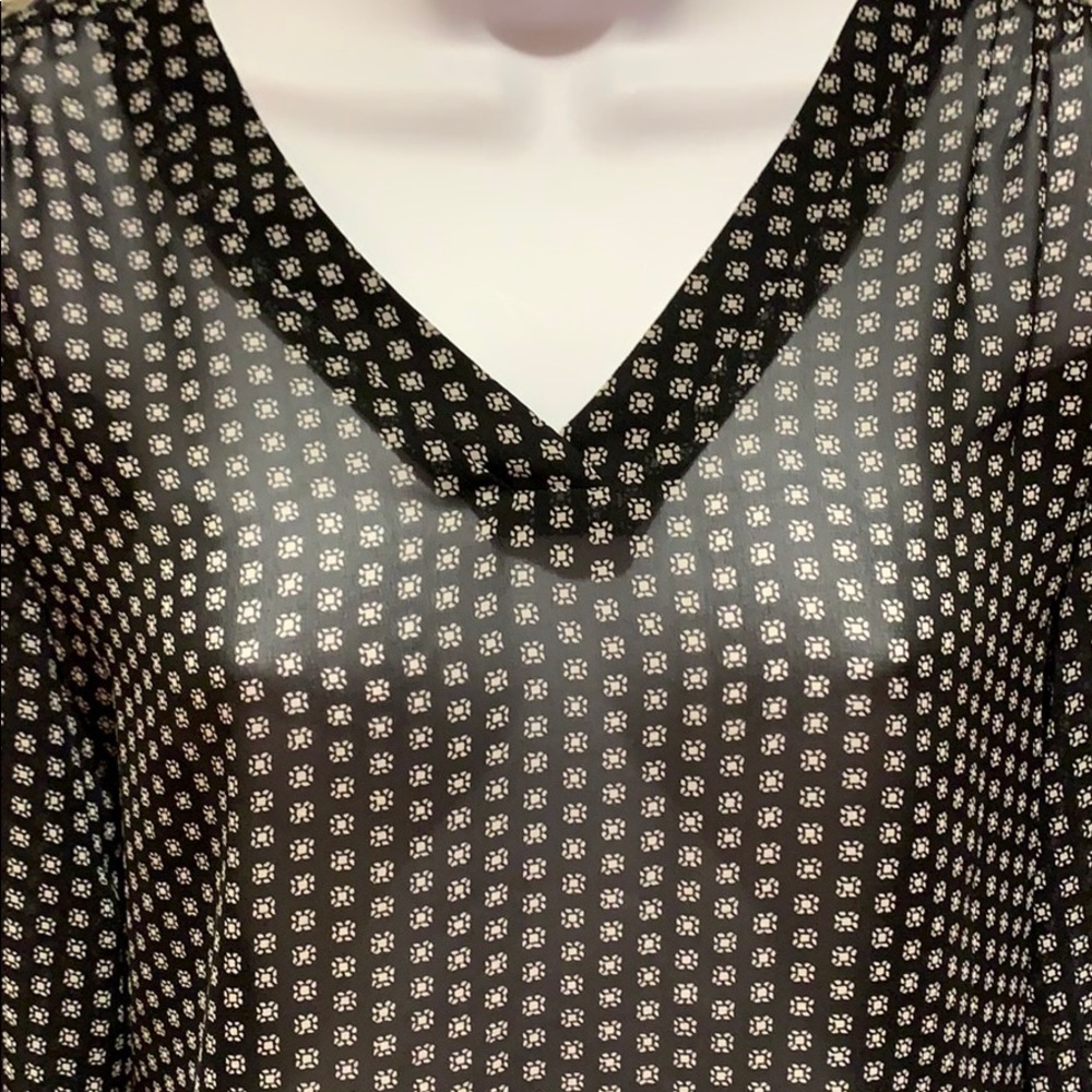 Sheet Black and White Blouse - Picture 4 of 12